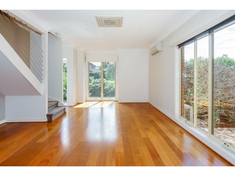 2/14-18 Sesame Street, Mount Waverley VIC 3149