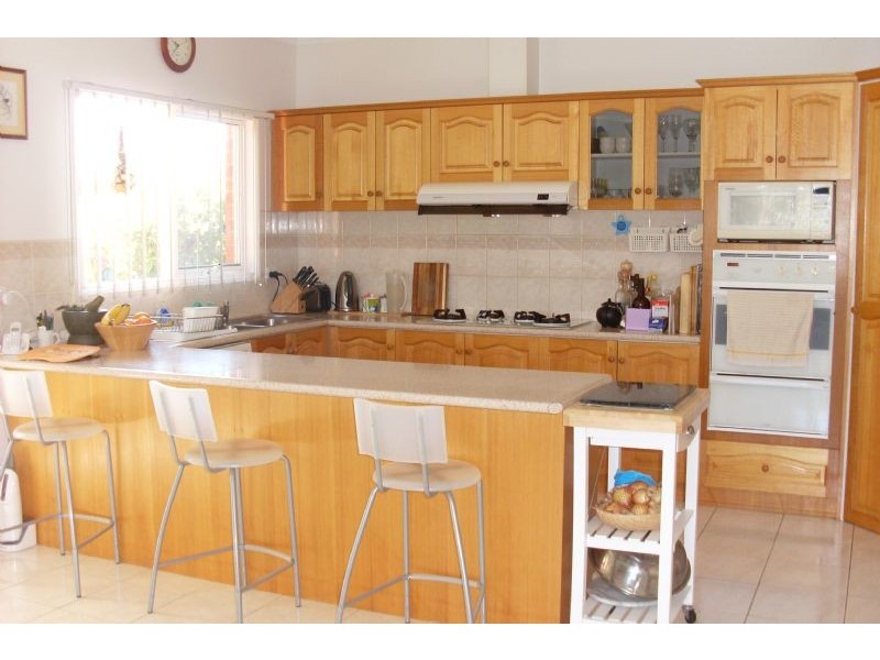 2/13 Moona Street, Burwood East VIC 3151