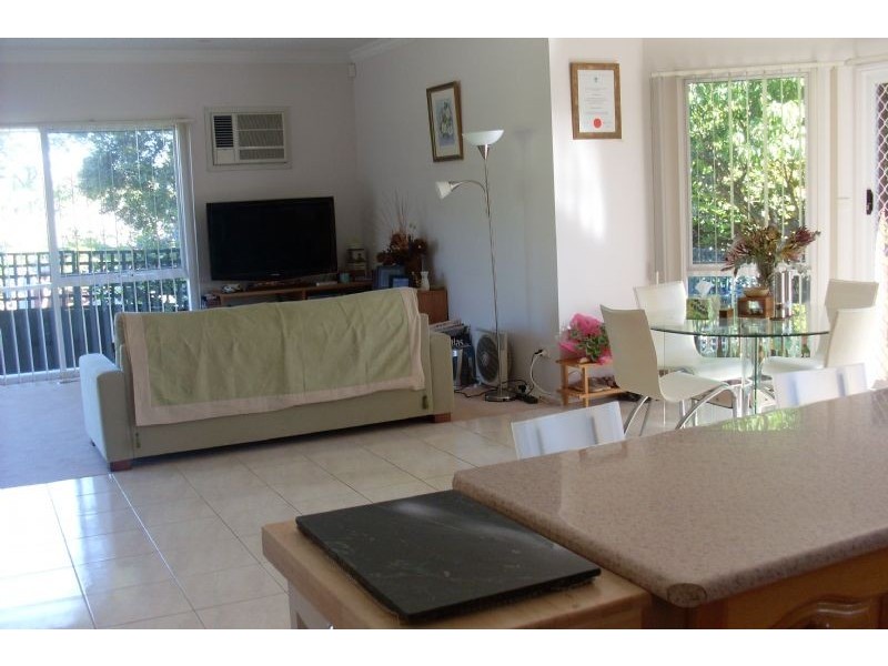 2/13 Moona Street, Burwood East VIC 3151