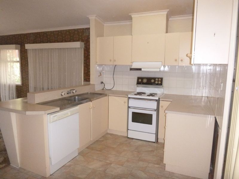 25 Leicester Avenue, Glen Waverley VIC 3150