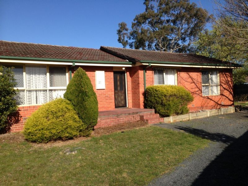 27 Cherrytree Rise, Knoxfield VIC 3180