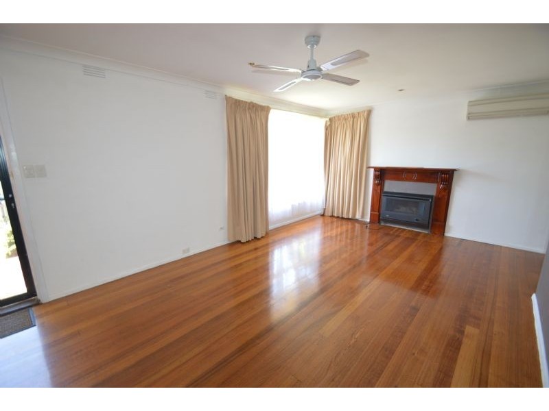 27 Cherrytree Rise, Knoxfield VIC 3180