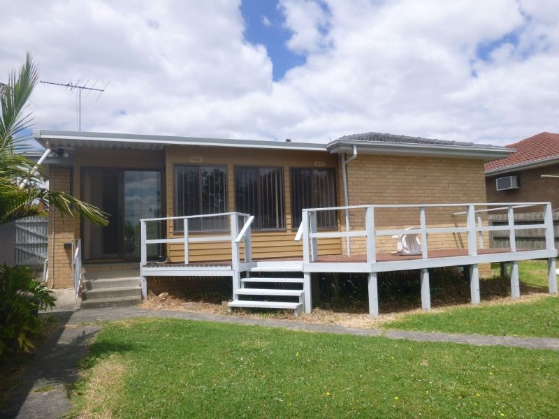 28 Hilltop Crescent, Burwood VIC 3125