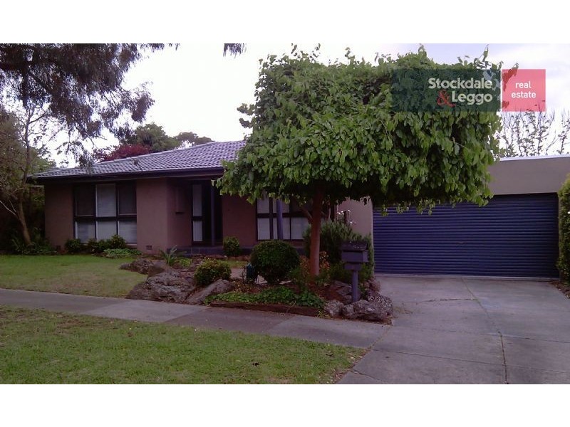 9 Christina Close, Wheelers Hill VIC 3150