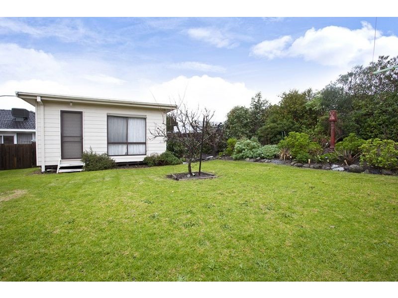 11 Bradstreet Road, Mount Waverley VIC 3149