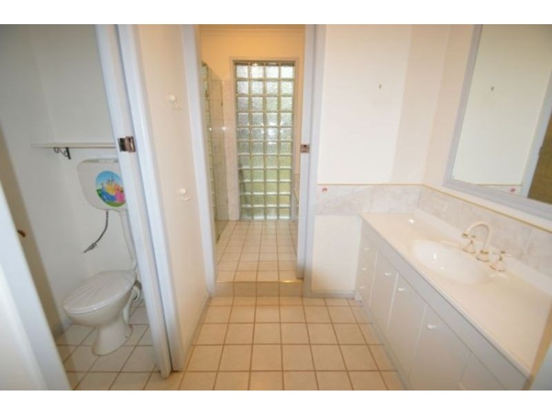 2 Kauri Grove, Glen Waverley VIC 3150