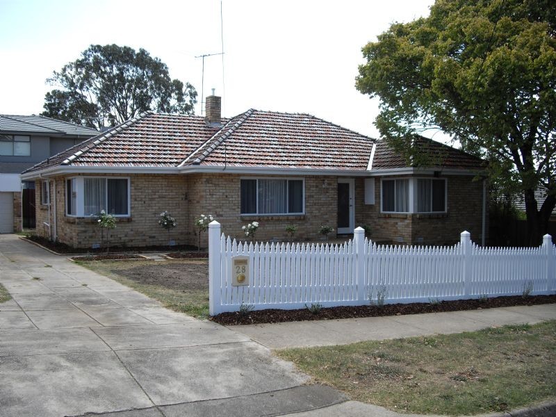 28 Oakhill Road, Mount Waverley VIC 3149