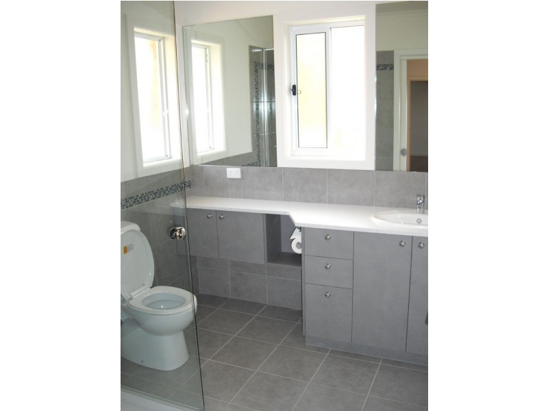 28 Oakhill Road, Mount Waverley VIC 3149