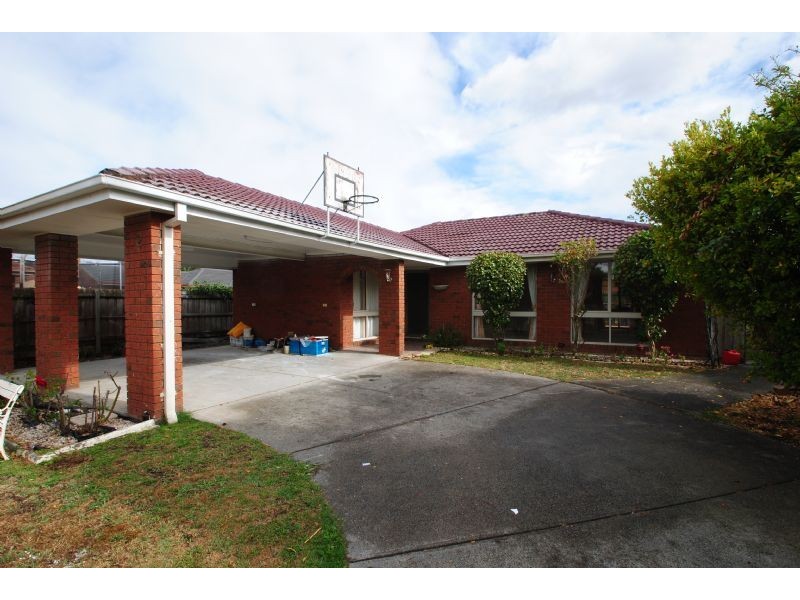 2 Glenmaggie Court, Wantirna South VIC 3152