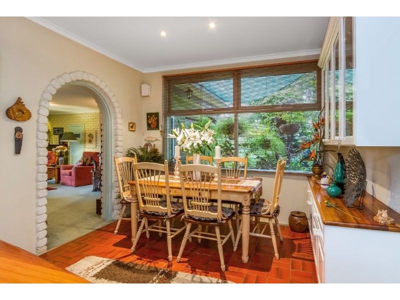 8 Walter Street, Glen Waverley VIC 3150