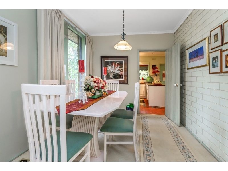 8 Walter Street, Glen Waverley VIC 3150