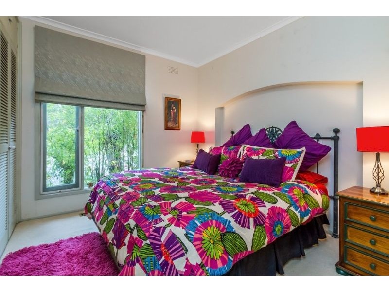 8 Walter Street, Glen Waverley VIC 3150