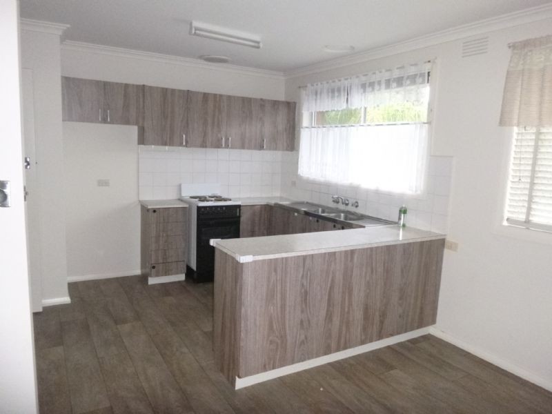 2 Aldrin Drive, Mount Waverley VIC 3149