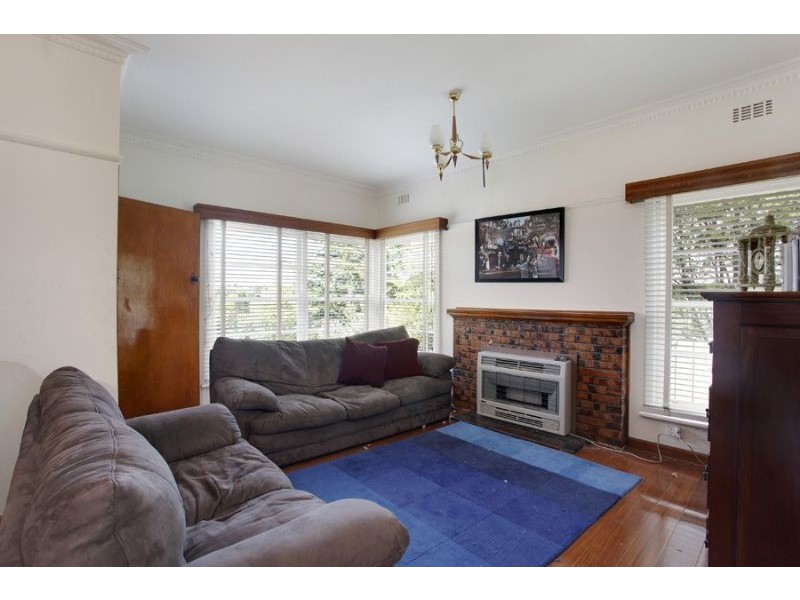 7 Carroll Grove, Mount Waverley VIC 3149