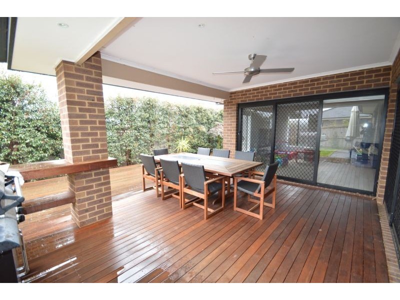 37 Camville Road, Mulgrave VIC 3170