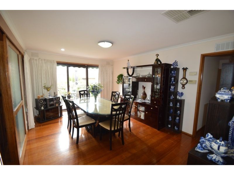 24 Bellini Avenue, Wheelers Hill VIC 3150