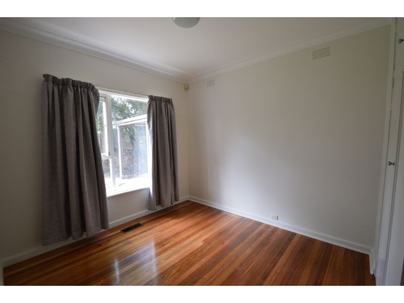 3 Kalmia Avenue, Mount Waverley VIC 3149