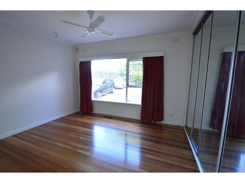 3 Kalmia Avenue, Mount Waverley VIC 3149