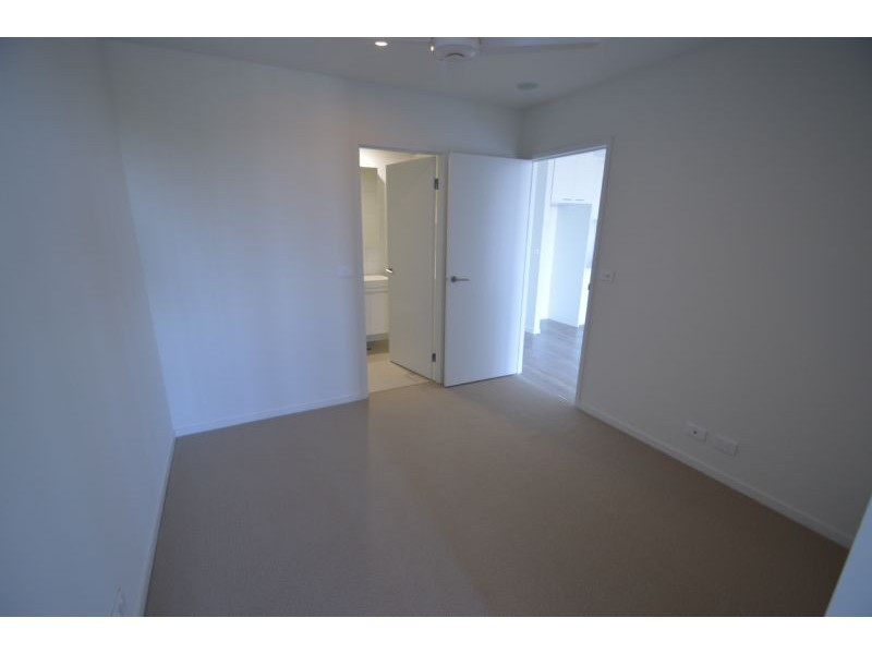 910/55 Kingsway, Glen Waverley VIC 3150