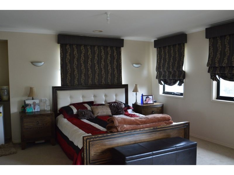 24 Gertrude Street, Mulgrave VIC 3170