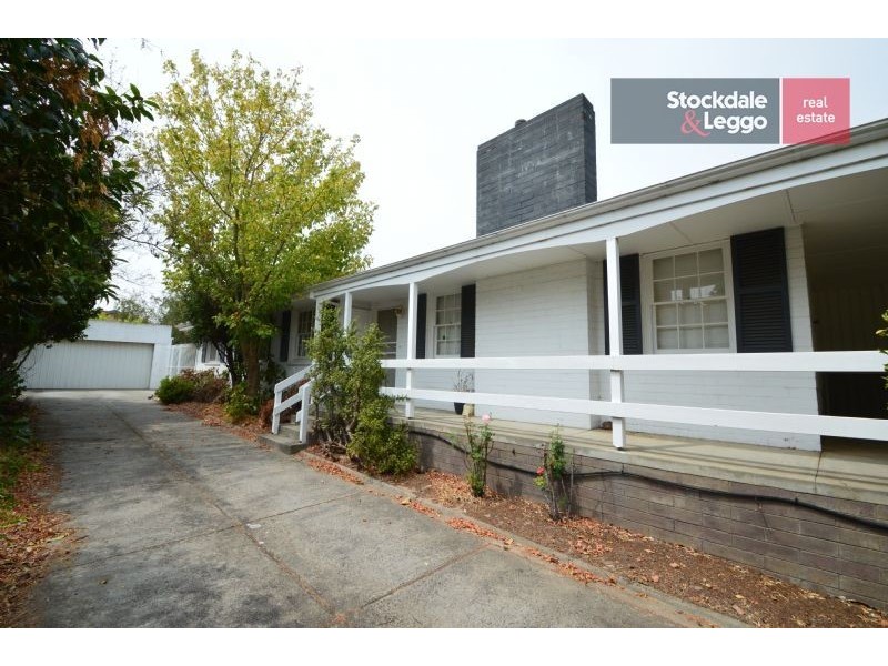 14 Viewpoint Avenue, Glen Waverley VIC 3150