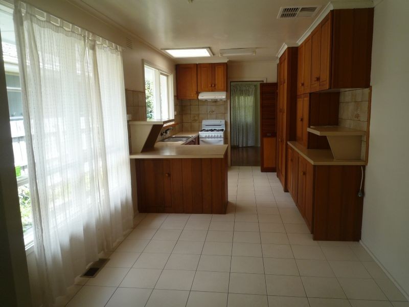 14 Viewpoint Avenue, Glen Waverley VIC 3150