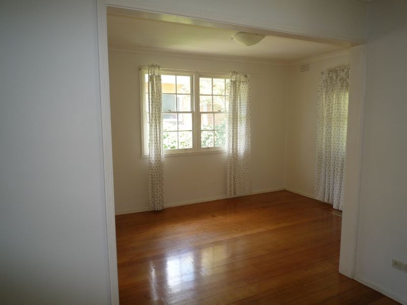 14 Viewpoint Avenue, Glen Waverley VIC 3150