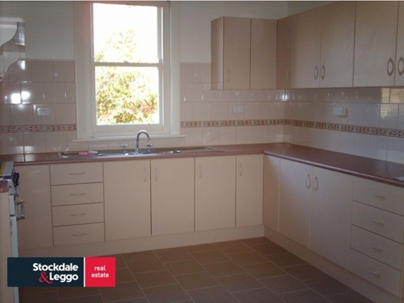 84 Parer Street, Burwood VIC 3125