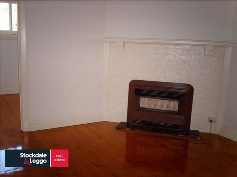 84 Parer Street, Burwood VIC 3125