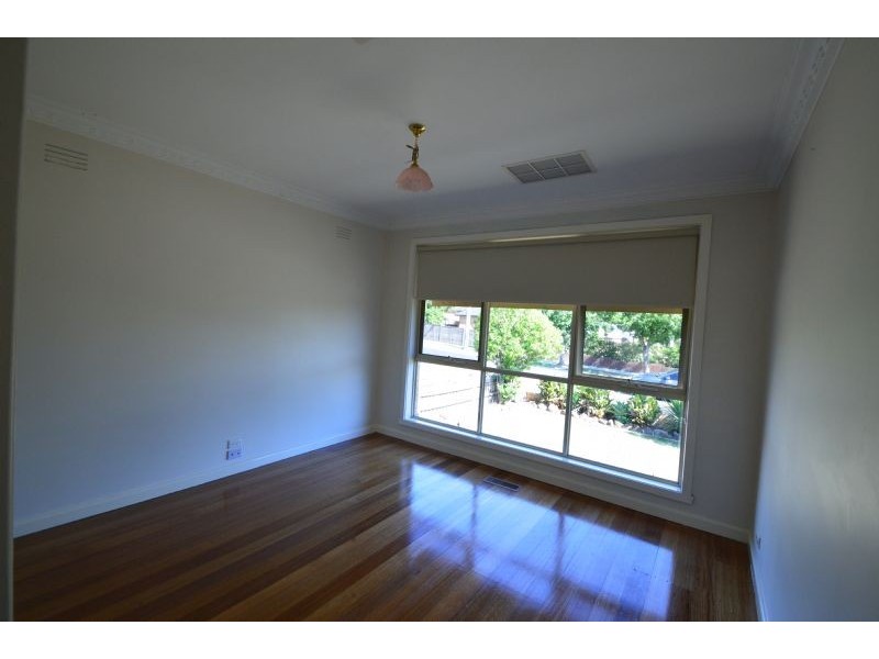 20 Mayfield Drive, Mount Waverley VIC 3149