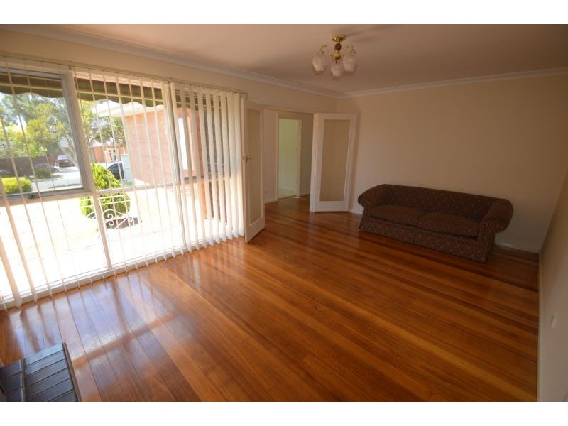 44 Garrisson Drive, Glen Waverley VIC 3150