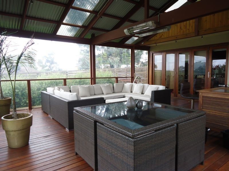 1 Beatrice Avenue, Chadstone VIC 3148