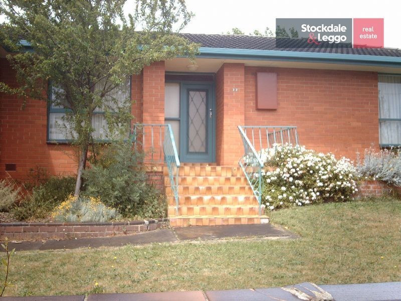 22 Chandler Grove, Burwood VIC 3125