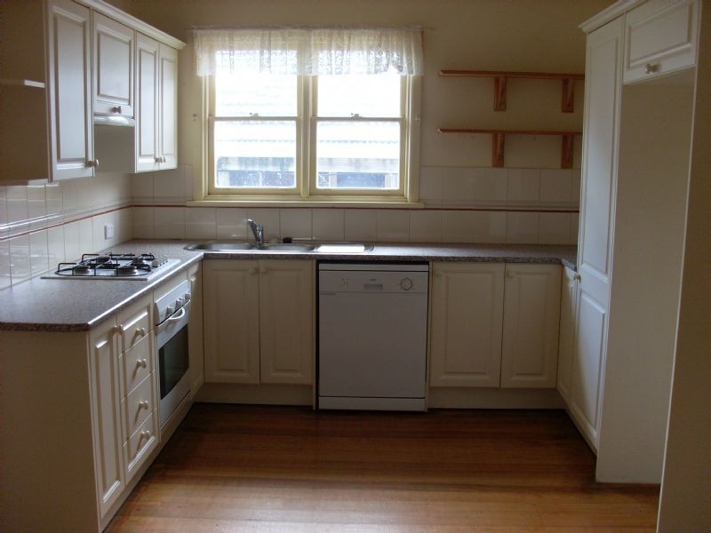 2/251 Gallaghers Road, Glen Waverley VIC 3150