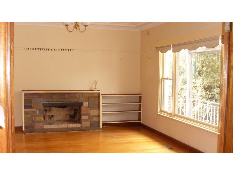 2/251 Gallaghers Road, Glen Waverley VIC 3150