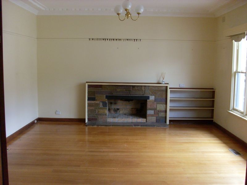 2/251 Gallaghers Road, Glen Waverley VIC 3150