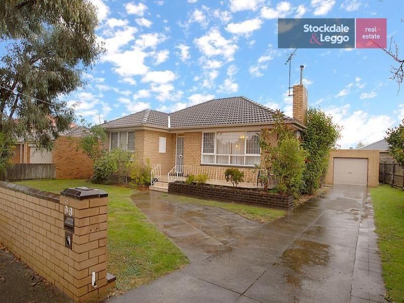 99 Watsons Road, Glen Waverley VIC 3150