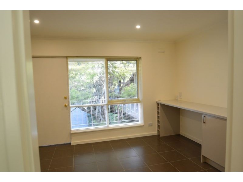 14/80 Woornack Road, Carnegie VIC 3163