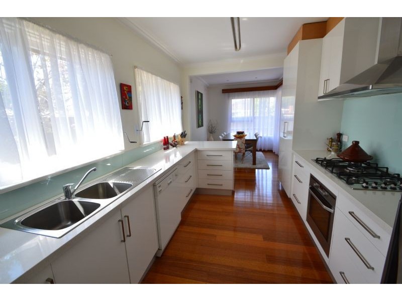 120 Blackburn Road, Glen Waverley VIC 3150