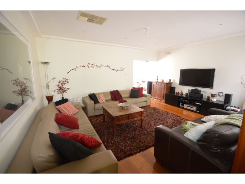 120 Blackburn Road, Glen Waverley VIC 3150