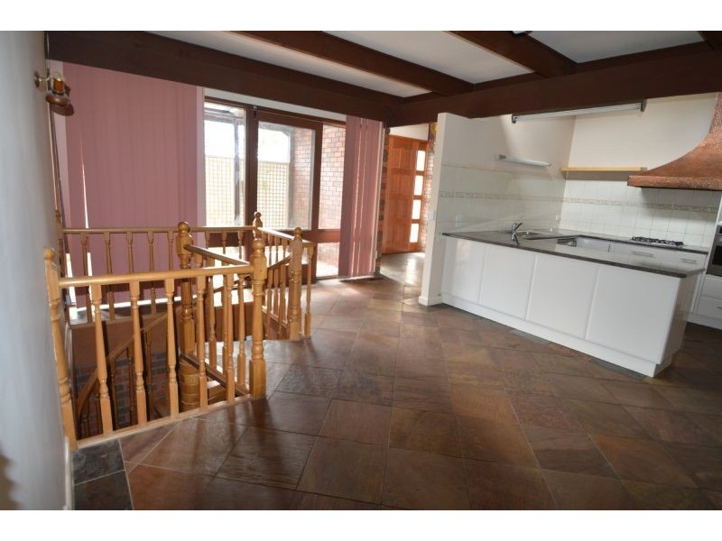 17 Grantley Drive, Glen Waverley VIC 3150