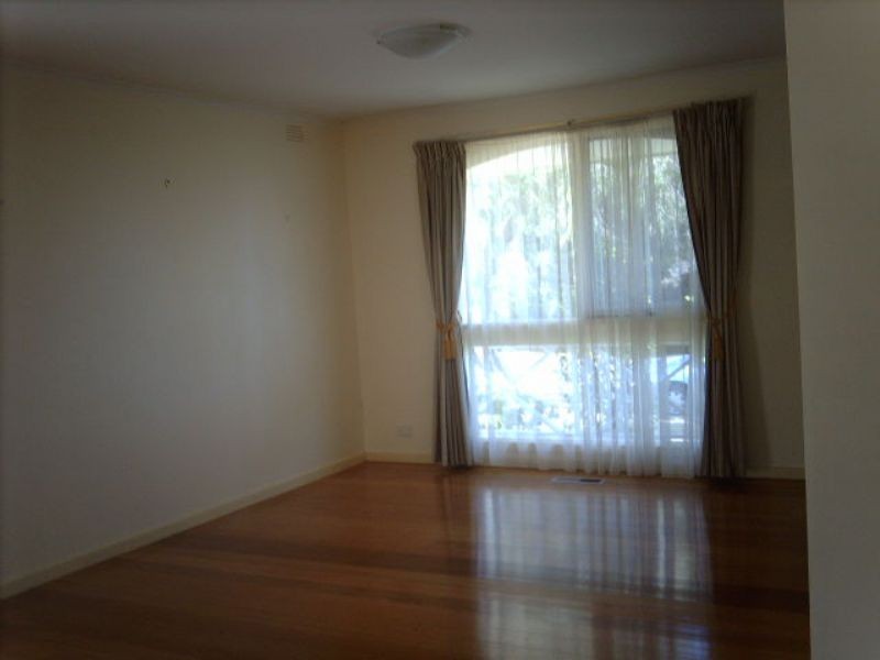 23 Highwood Drive, Wheelers Hill VIC 3150