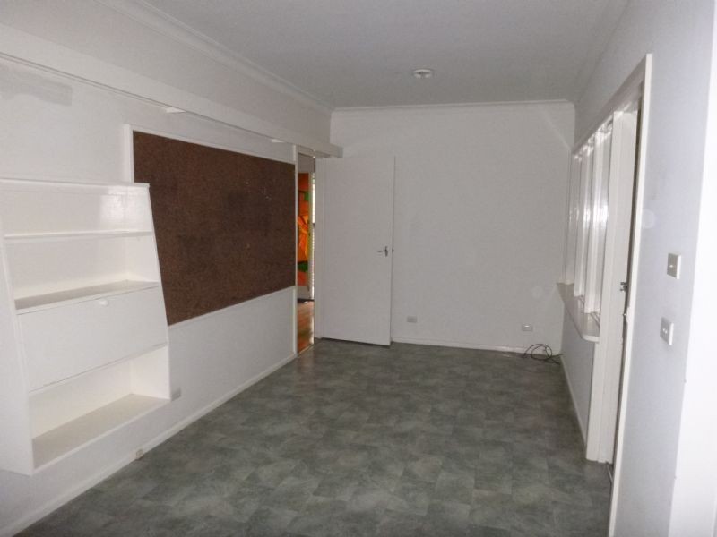 39 Packham Crescent, Glen Waverley VIC 3150