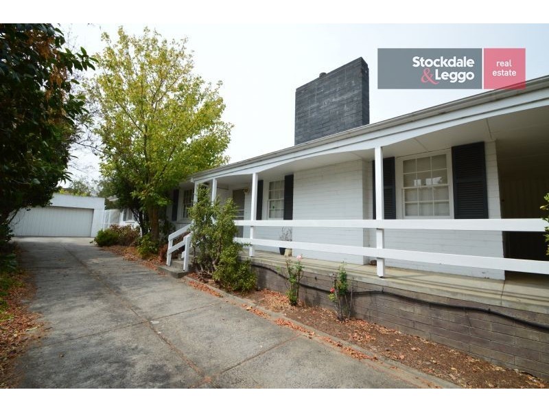 14 Viewpoint Avenue, Glen Waverley VIC 3150