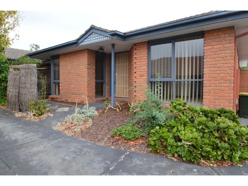2/22 Garrisson Drive, Glen Waverley VIC 3150