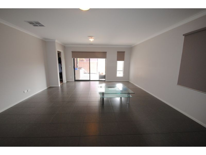 94 Tyers Lane, Keysborough VIC 3173