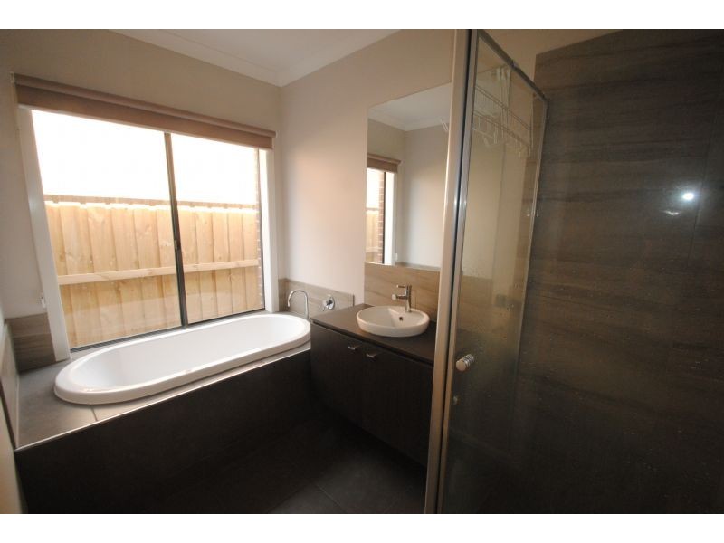 94 Tyers Lane, Keysborough VIC 3173