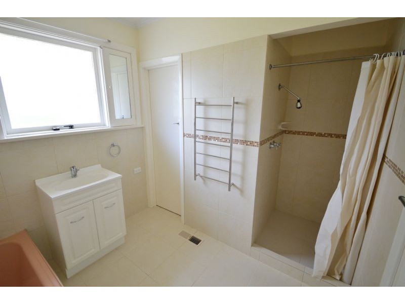 5 Viewpoint Avenue, Glen Waverley VIC 3150