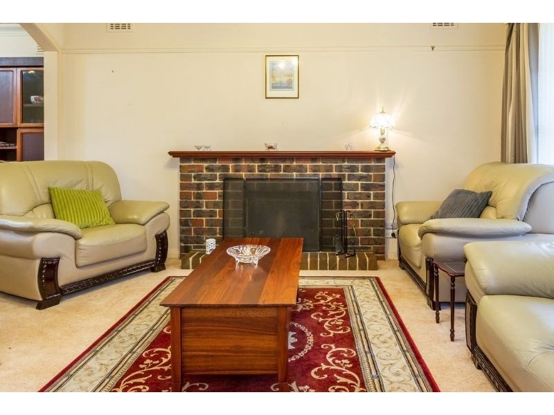 6 Panoramic Grove, Glen Waverley VIC 3150