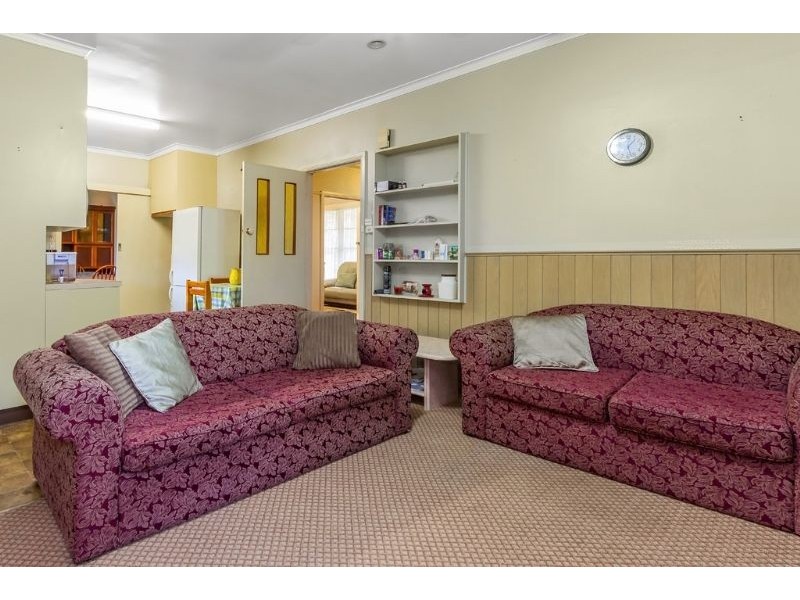 6 Panoramic Grove, Glen Waverley VIC 3150